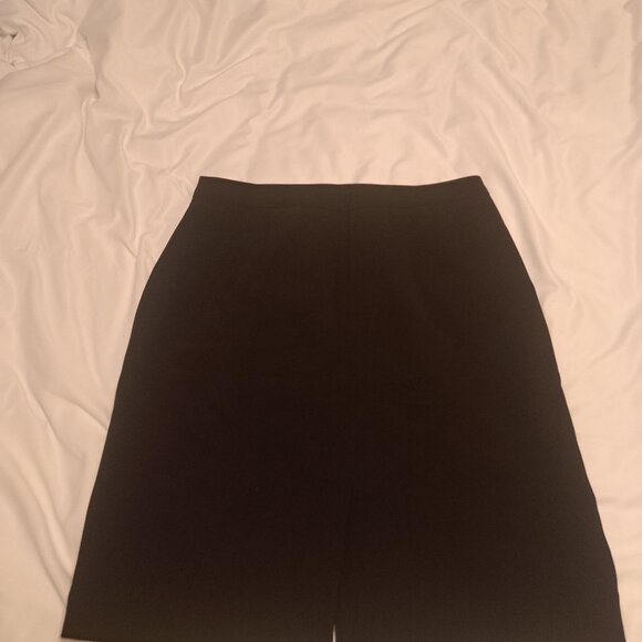 Black Skirt - Picture 2 of 2